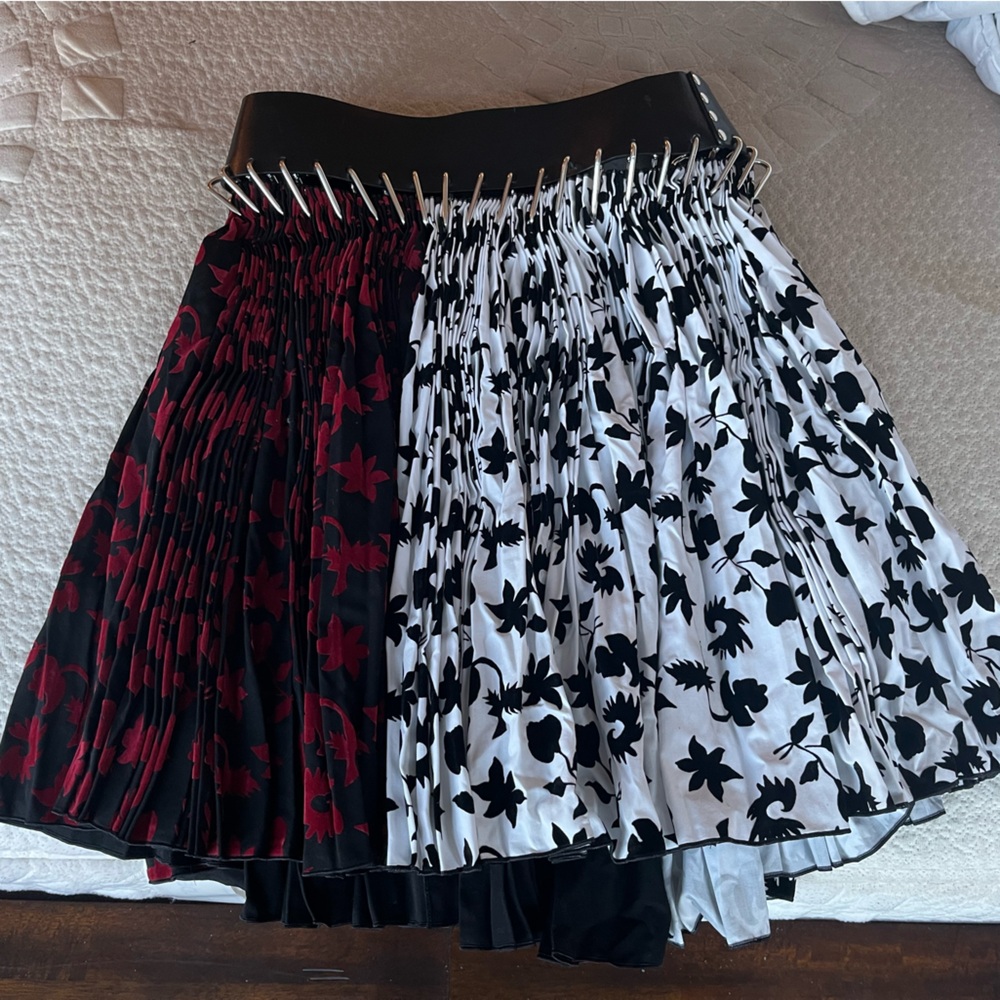 NWOT Chopova Lowena Belted Carabiner Skirt Size M - Picture 2 of 3